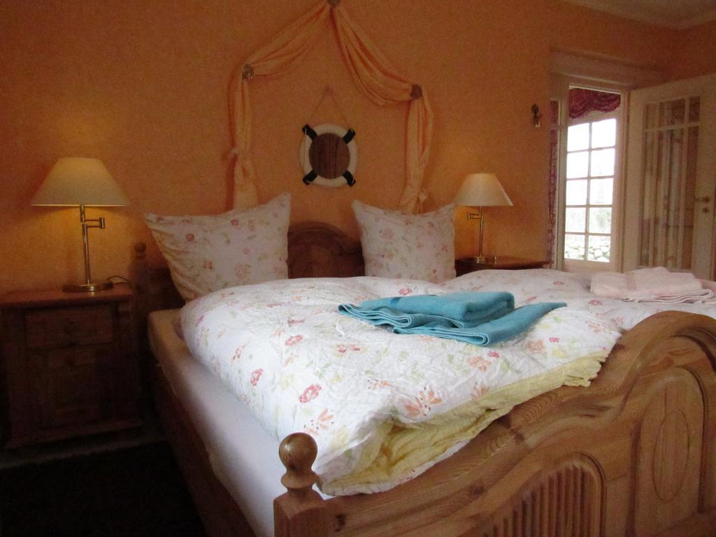 Апартаменты Nordsee "Haus Luttenblick" Whg.: Meeresrauschen Вик-ауф-Фёр Экстерьер фото