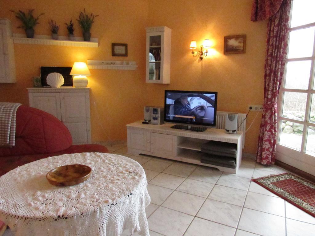 Апартаменты Nordsee "Haus Luttenblick" Whg.: Meeresrauschen Вик-ауф-Фёр Экстерьер фото